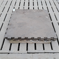 4 Stück gebrauchte Gummimatten 18mm 118x118 cm G68